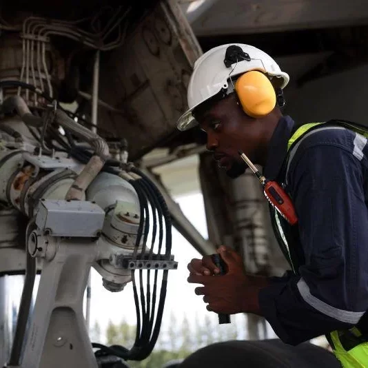 mechanics_aircraft_source_narai_chal_getty_images
